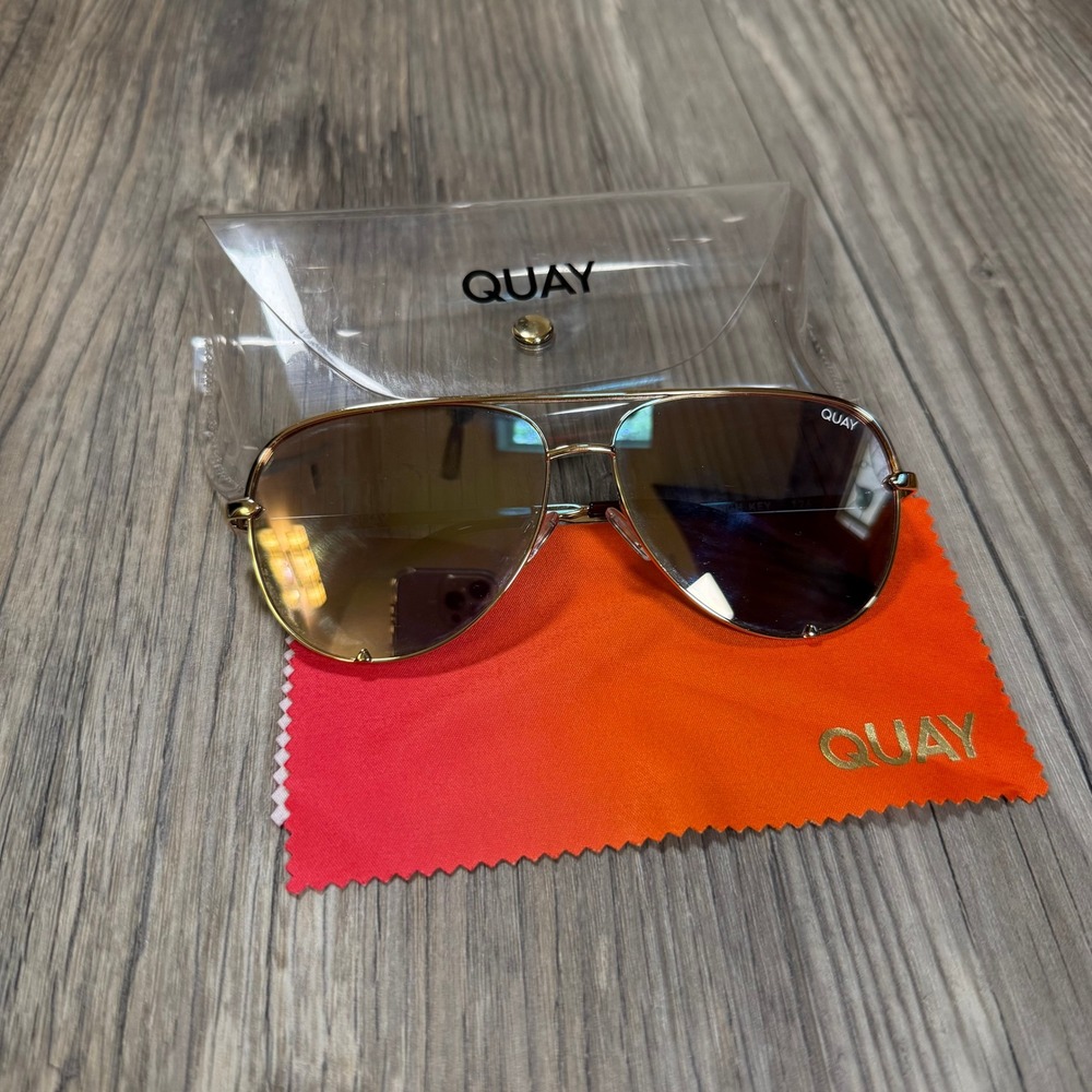 Quay Australia High Key Polarized Aviator Sunglasses Gold Black Fade 126